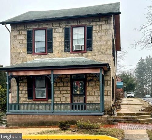 101 Carlisle St, Paradise Park, PA 17068-9766
