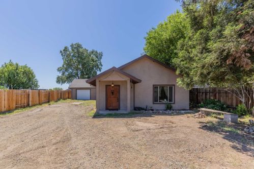 1424 Ascot Ave, Rio Linda, CA 95673-5106