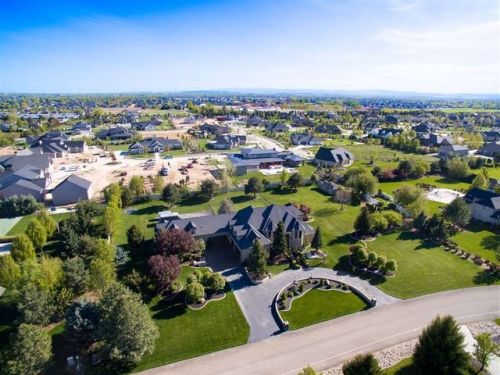2553 Sugar Crst Dr, Pearl ID  83616-6759 exterior