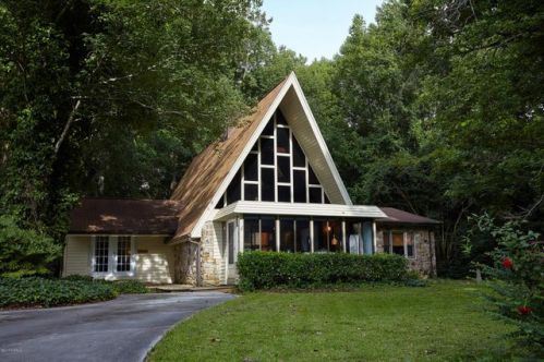 214 Tradewinds Rd, Newport, NC 28570-6286
