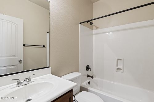 4031 Torrey Pne Ln, Chandler AZ  85249-3871 exterior