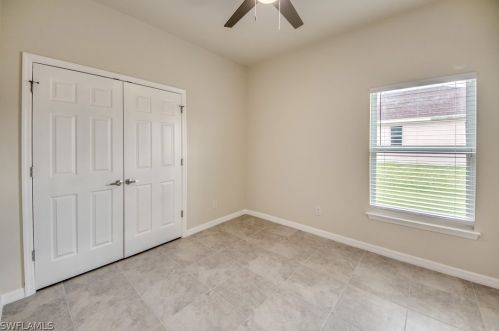 416 6th Ave, Cape Coral FL  33990-0011 exterior