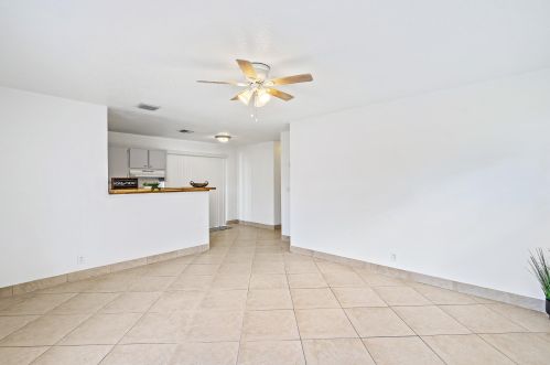 1138 25th St, West Palm Beach, FL 33404-4220