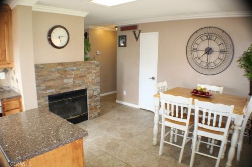 6046 Avenue, Lancaster, CA 93535-7859