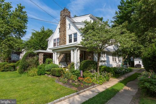 610 Hazelwood Rd, Ardmore, PA 19003-1818