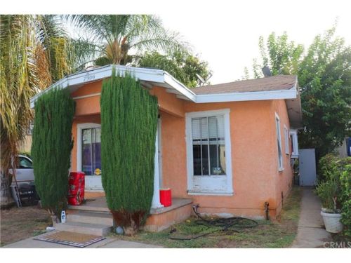 7902 Comstock Ave, Whittier, CA 90602-2125