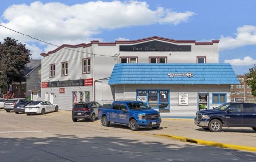 205 Declark St, Beaver Dam WI  53916-1121 exterior