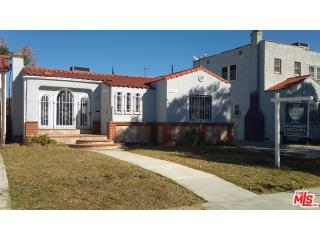 2029 84th Pl, Los Angeles, CA 90047-2904