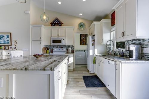 555 Piedmont Rd, Sanibel FL  exterior