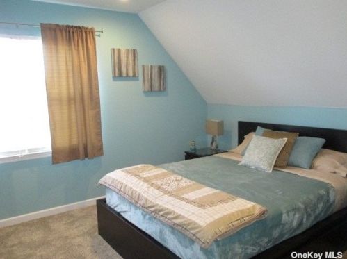 69 Mowbray St, Canaan Lake NY  11772-2113 exterior