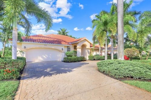 28384 Sombrero Dr, Bonita Springs, FL 34135-6817