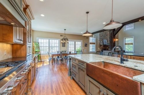 4 Alder Creek Dr, Califon NJ  07830-3001 exterior