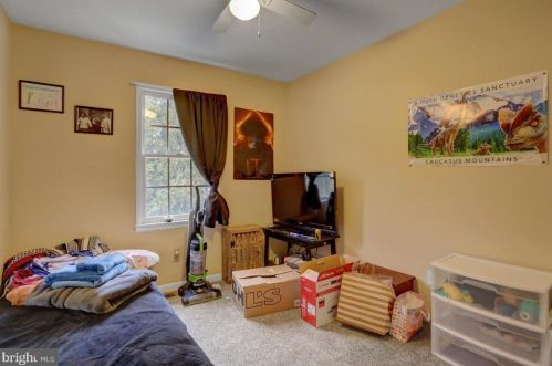 4 Holly Ct, Lees Cross Roads PA  17257-8749 exterior