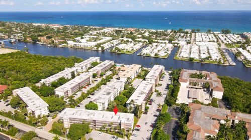 2010 Federal Hwy, Boynton Beach FL  33435-6962 exterior