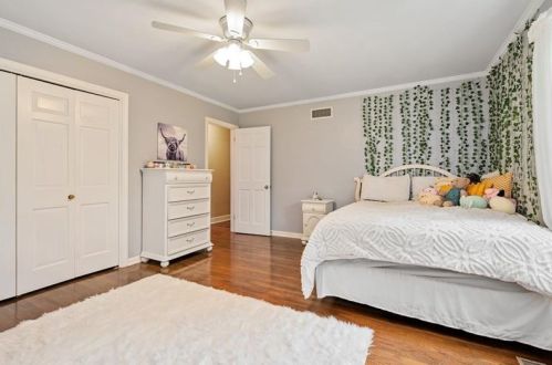 1316 Fox Chapel Rd, Pittsburgh PA  15238-1844 exterior