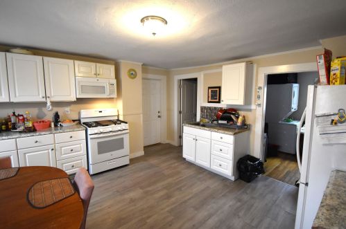 7 Ritter St, Nashua NH  03060-3732 exterior