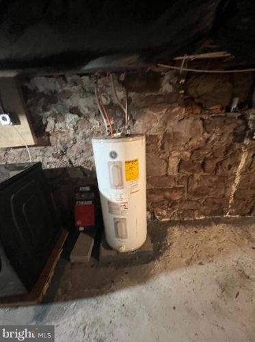 1208 Walnut St, Harrisburg PA  17103-2252 exterior