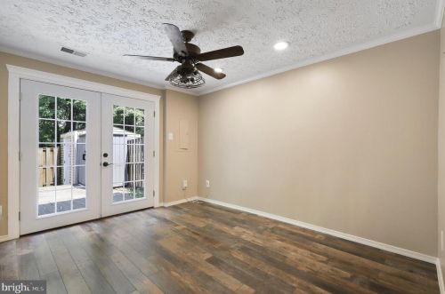 8806 Newington Commons Rd, Lorton, VA 22079-3025