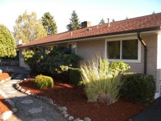 3029 201st St, Seattle, WA 98198-5743