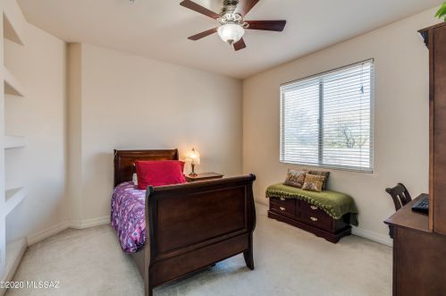 976 Josephine Saddle Pl, Green Valley AZ 85614-6302 exterior