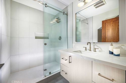 635 Oak Crest Dr, Sierra Madre CA  91024-1130 exterior
