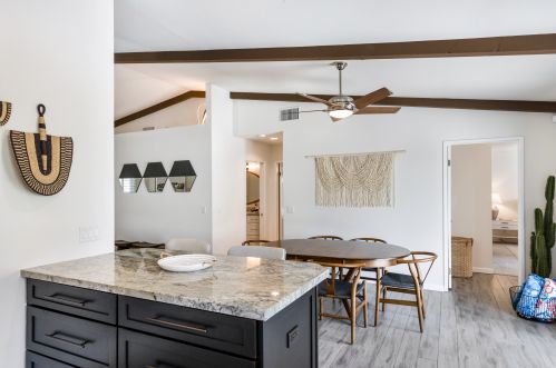 54435 Avenida Madero, La Quinta CA  92253-3620 exterior