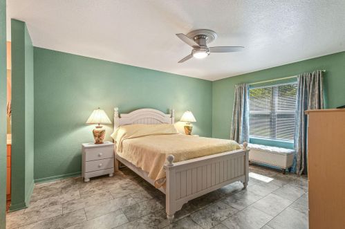 187 Camino Del Rio, Fort Pierce FL  34952-7931 exterior
