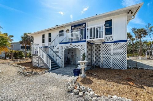 9465 Coventry Ct, Sanibel, FL 33957-4231