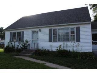 31 Sioux Ave, Nashua, NH 03063-3028