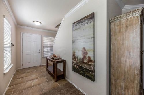 6901 Crestone Rd, Austin, TX 78744-1790