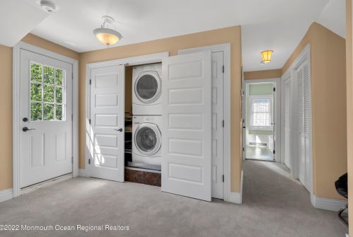 50 Ocean Ave, Monmouth Hills NJ  07732-1410 exterior