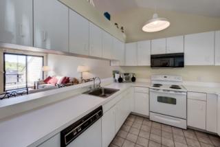 52 Fairway Pl, Hither Plains NY  11954-5254 exterior