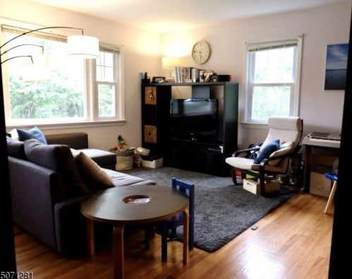 42 Roosevelt Ave, Chatham Township NJ  07928-2534 exterior