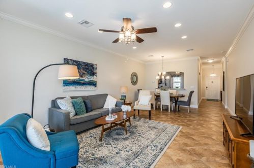 14318 Manchester Dr, Naples FL  34114-8626 exterior