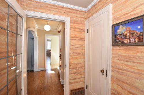 646 77 St, Milwaukee WI 53213-3511 exterior