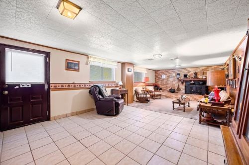 4301 Battle Rdg Rd, Mc Donald PA  15057-2598 exterior