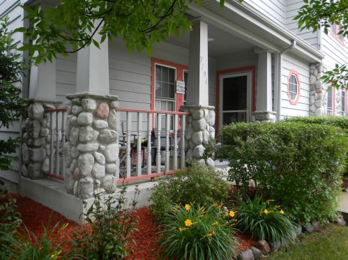 3794 Centennial Cir, Milwaukee, WI 53221-5746