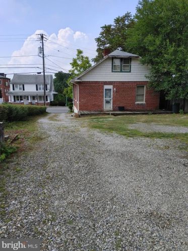 50 Forrest Ave, Shrewsbury, PA 17361-1418