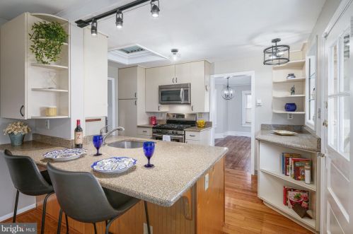 100 Park Blvd, Camden NJ  08103-2757 exterior