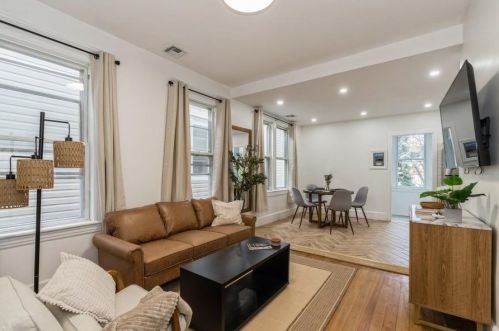 355 Avenue, Bayonne NJ  07002-4610 exterior