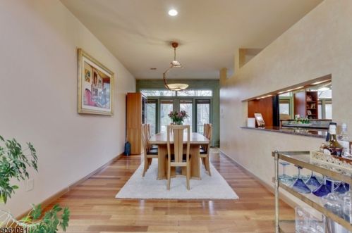 69 Fairway Ave, Verona NJ  07044-1010 exterior