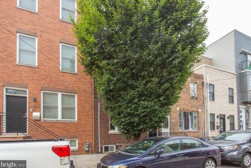 1806 Manton St, Philadelphia PA  19146-2923 exterior