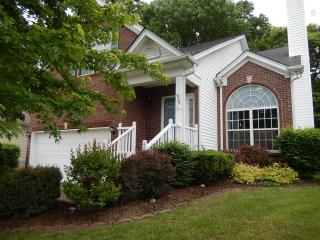 925 Waynewood Ln, Hermitage, TN 37076-1773