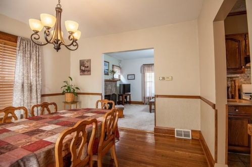 93 White Ave, Hermitage PA  16146-3053 exterior