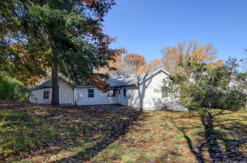 15 Ramapoo Hill Rd, Ridgefield, CT 06877-3721