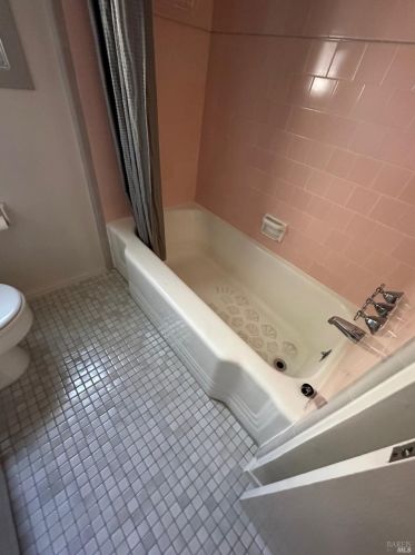 511 Yulupa Ave, Santa Rosa CA  95405-6802 exterior