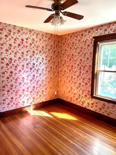 127 Selwyn St, Boston MA  exterior