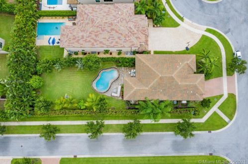 16920 Bridge Crossing Cir, Delray Beach, FL 33446-0015