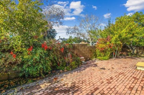 1325 Medallion St, Redlands CA  92374-2666 exterior