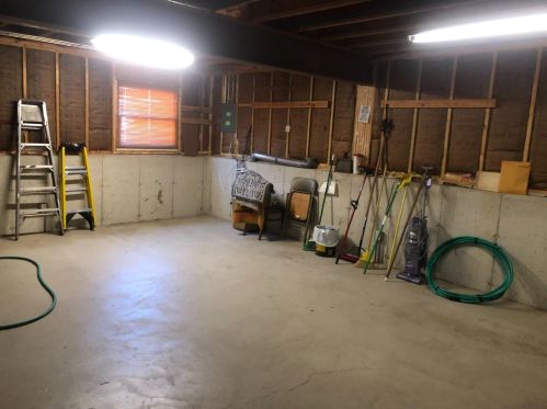 11722 Magoun Dr, Dyer IN  46373-9271 exterior